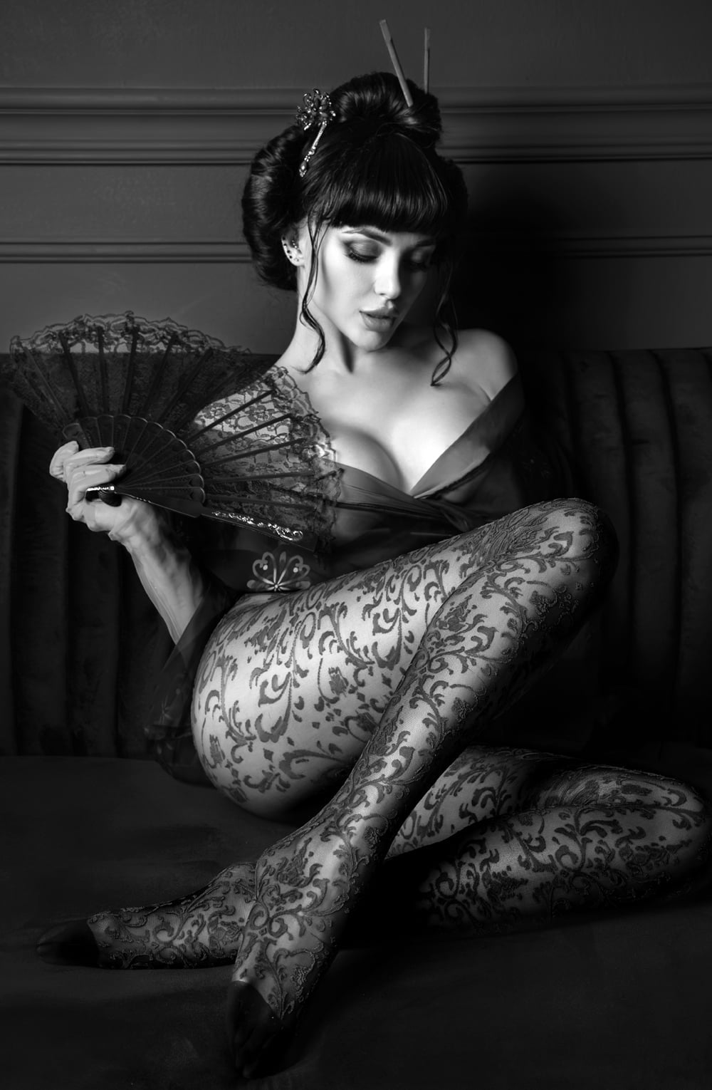 Black Secret BS135 Crotchless Tights-2